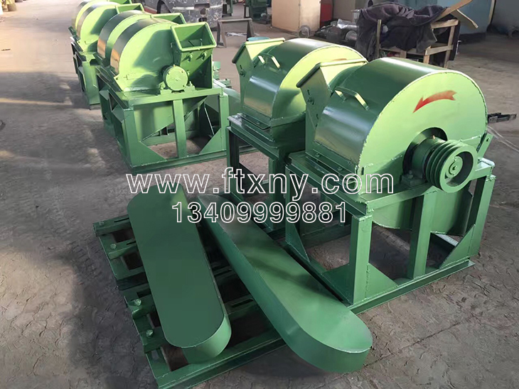 移動(dòng)式木屑機(jī) 移動(dòng)式木屑機(jī)