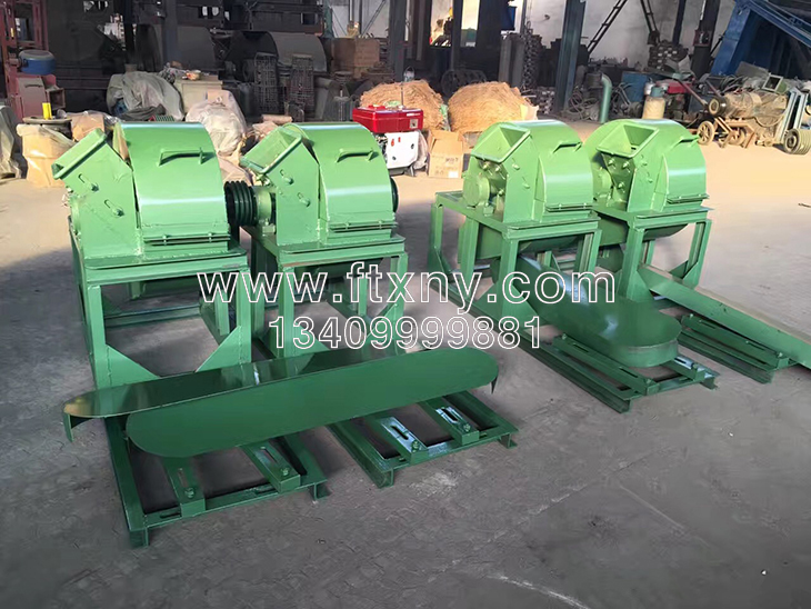 移動(dòng)式木屑機(jī) 移動(dòng)式木屑機(jī)