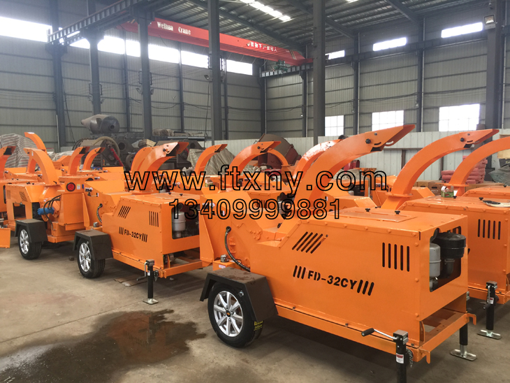 移動(dòng)式樹枝粉碎機(jī) 移動(dòng)式樹枝粉碎機(jī)