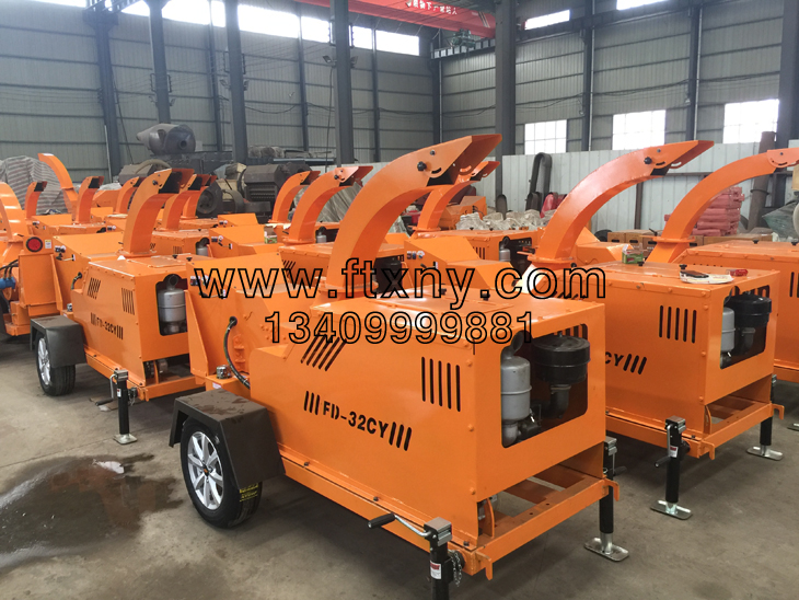 移動(dòng)式樹枝粉碎機(jī) 移動(dòng)式樹枝粉碎機(jī)
