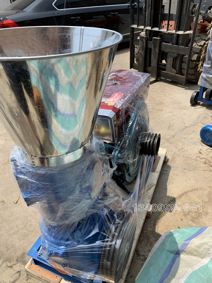 柴油機(jī)款平模飼料顆粒機(jī) 柴油機(jī)款平模飼料顆粒機(jī)