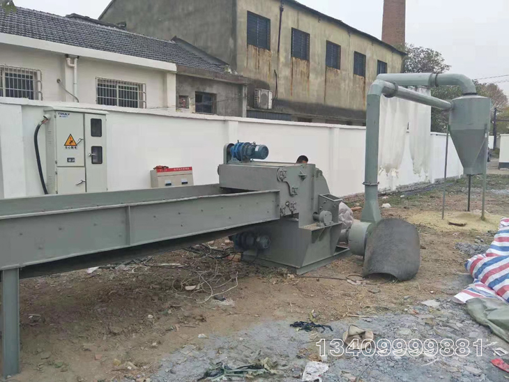 1000͏(qing)ιľķC(j)ÑF(xin)