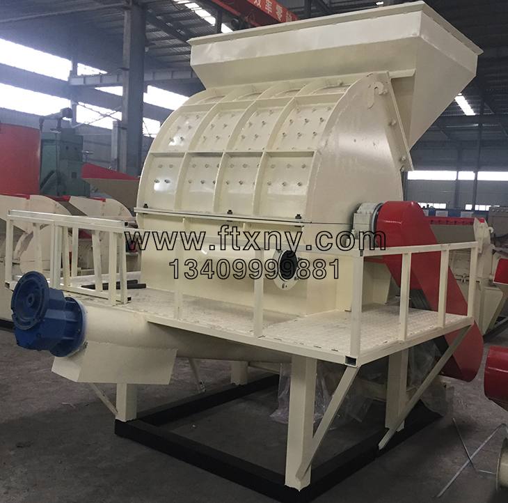 1300型木材粉碎機(jī) 1300型木材粉碎機(jī)